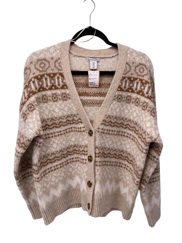 It's SO You Boutique Misses Size Medium Beige Print Sweater